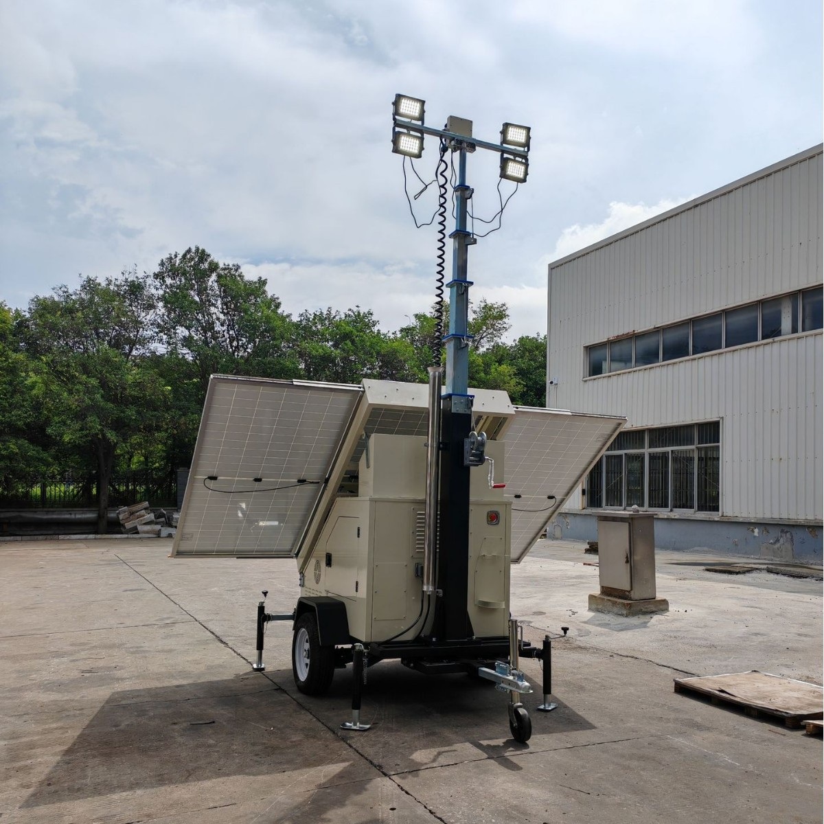 Max.7m Solar Light Tower with 4x150W LED - Image 3
